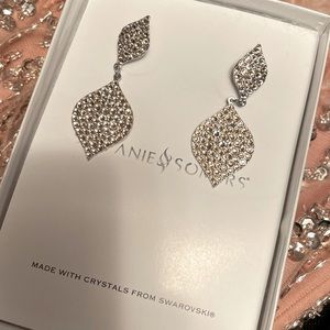 ANNE Somers earrings with crystals from Swarovskis